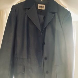Kasper women's pant suit